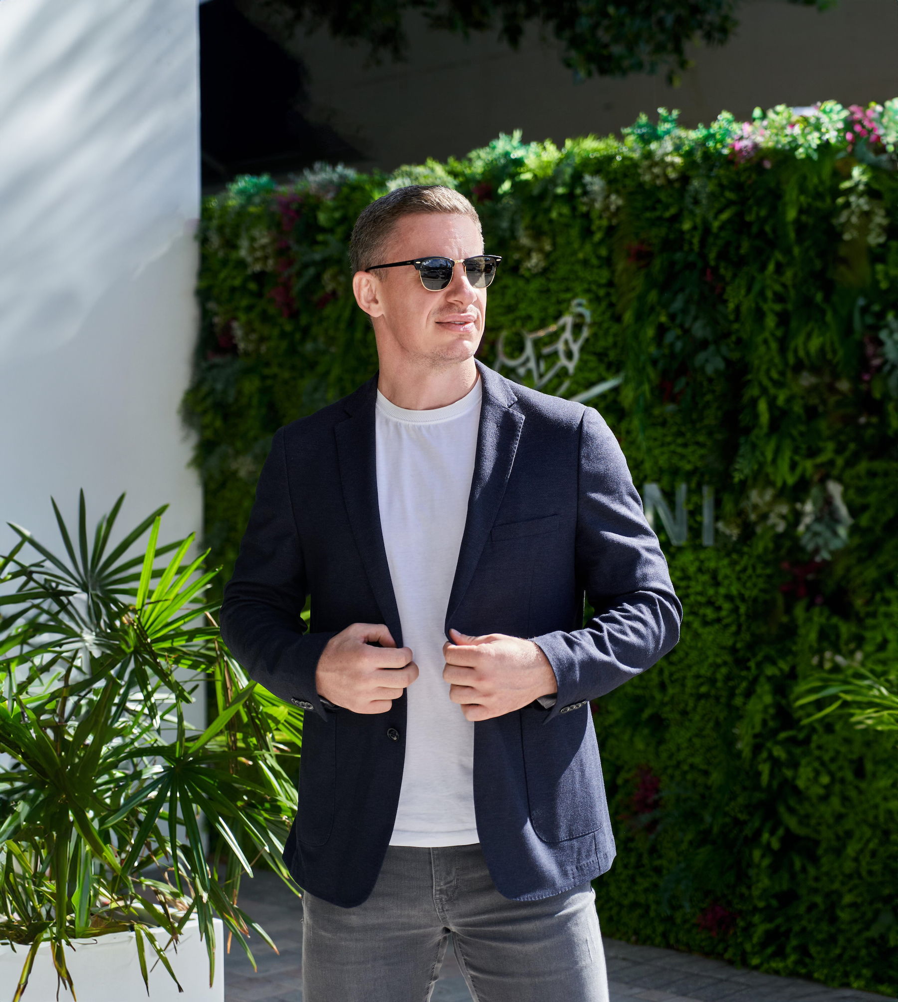 Lead page Hero Image